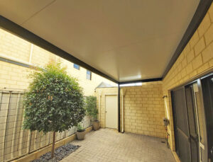 Flat Patio with Smooth Line 75 roof Panels